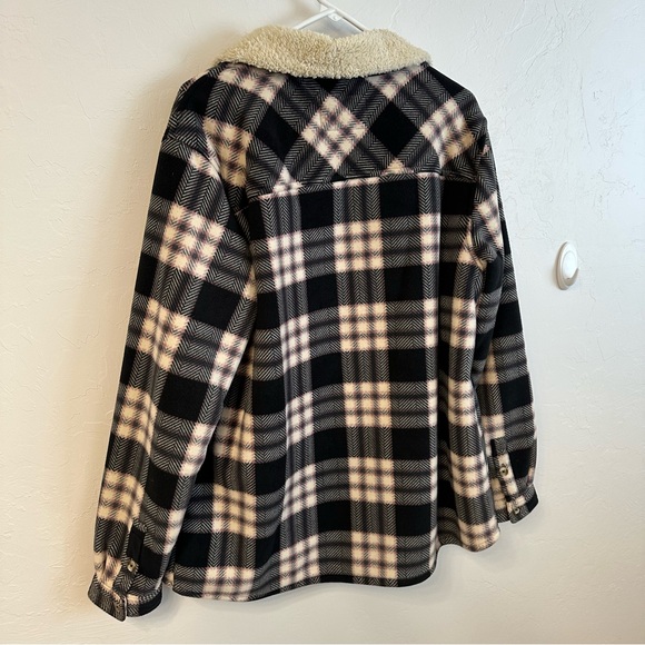 Plaid Sherpa-Lined Jacket - Picture 4 of 4